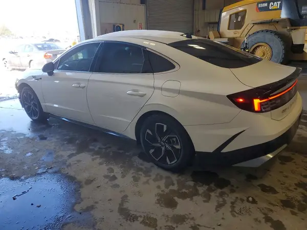 KMHL64JA2RA392752 2024 HYUNDAI SONATA - Image 2