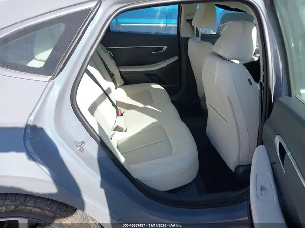 KMHL64JA2RA427273 2024 HYUNDAI SONATA - Image 8