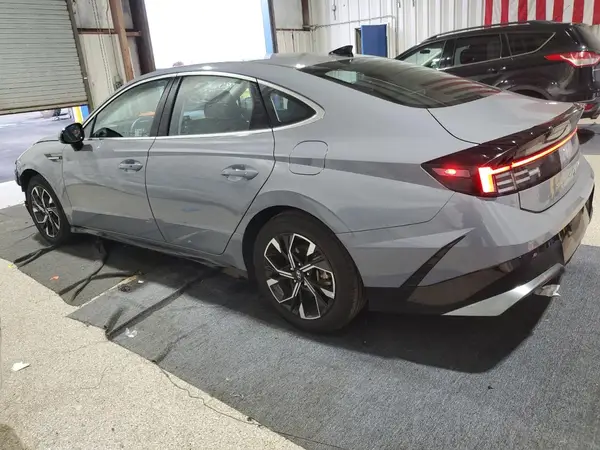 KMHL64JA2SA435279 2025 HYUNDAI SONATA - Image 2
