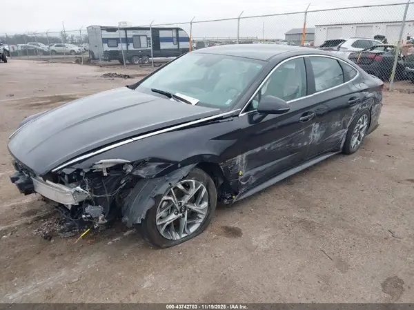 KMHL64JA3PA273556 2023 HYUNDAI SONATA - Image 2