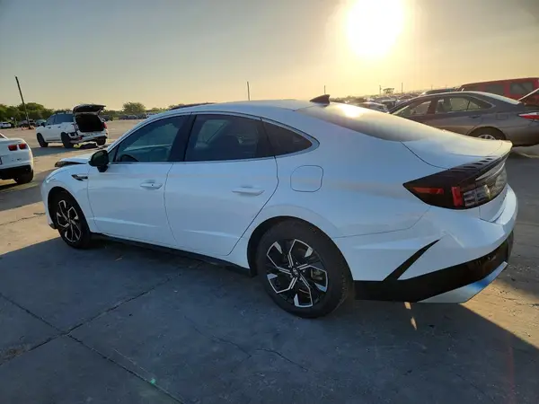 KMHL64JA3RA385597 2024 HYUNDAI SONATA - Image 2
