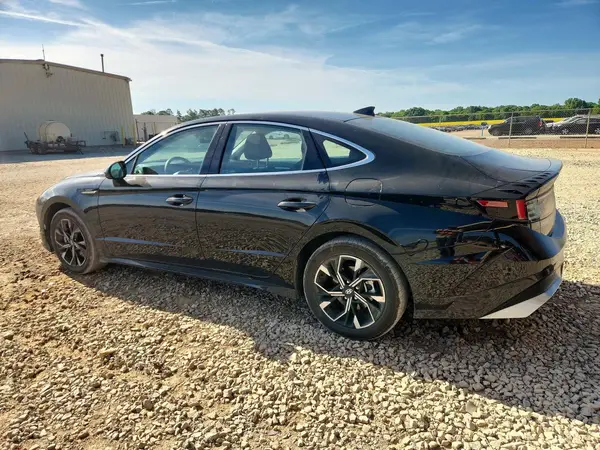 KMHL64JA3RA413107 2024 HYUNDAI SONATA - Image 2