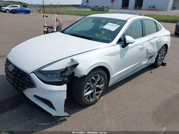 KMHL64JA4NA217042 2022 HYUNDAI SONATA - Image 2