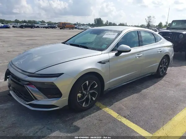 KMHL64JA4RA368839 2024 HYUNDAI SONATA - Image 2