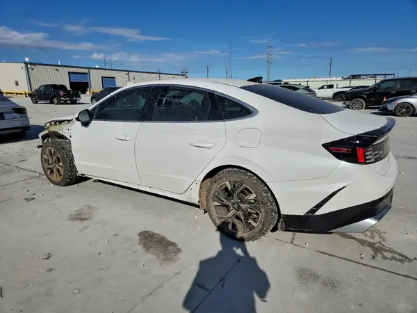 KMHL64JA4RA385611 2024 HYUNDAI SONATA - Image 2