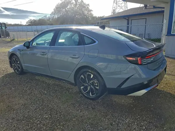 KMHL64JA6RA396996 2024 HYUNDAI SONATA - Image 2
