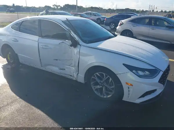 KMHL64JA7MA152895 2021 HYUNDAI SONATA - Image 1