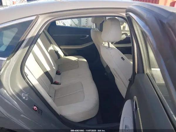 KMHL64JA7NA229802 2022 HYUNDAI SONATA - Image 8