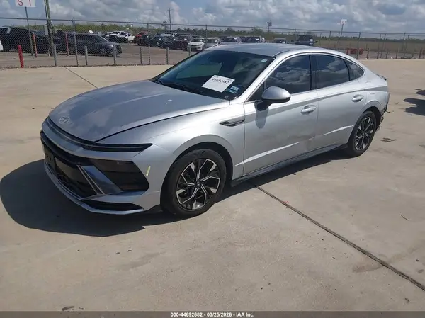 KMHL64JA7RA386526 2024 HYUNDAI SONATA - Image 2