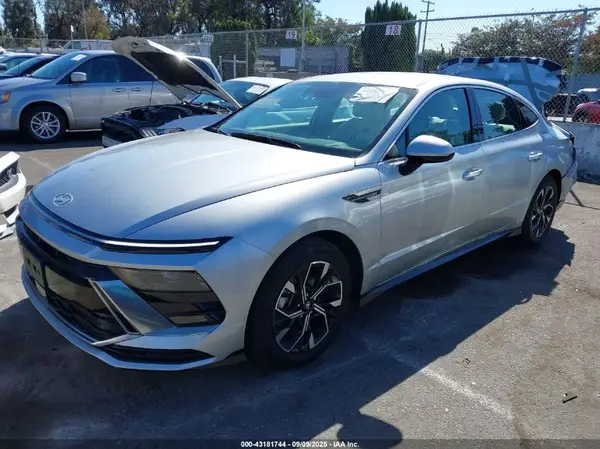 KMHL64JA7RA420478 2024 HYUNDAI SONATA - Image 2