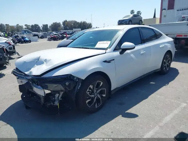 KMHL64JA7RA423378 2024 HYUNDAI SONATA - Image 2