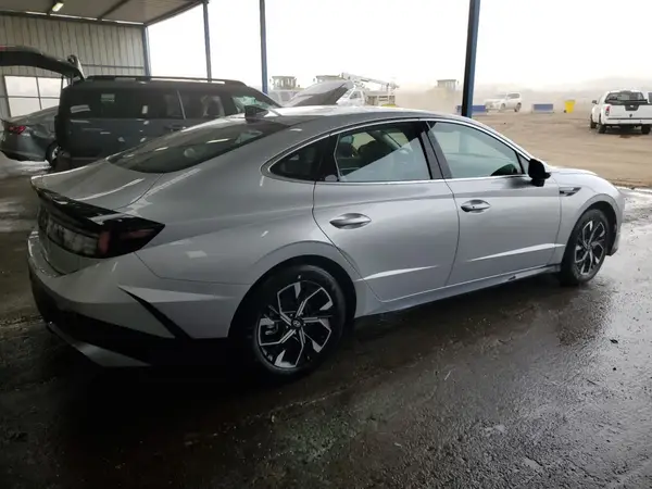 2025 HYUNDAI SONATA COPART lot 43696275 auction photo 3
