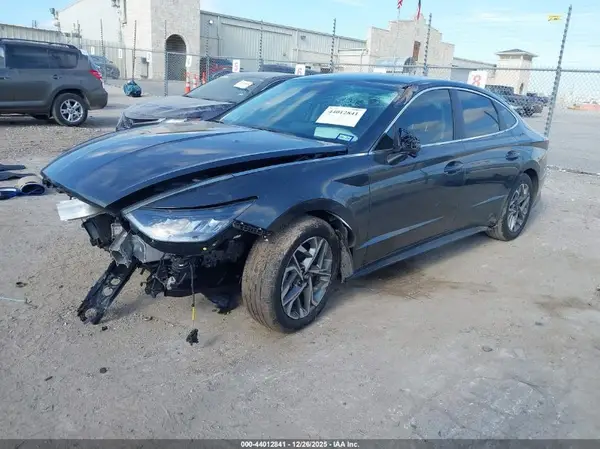 KMHL64JA8MA165588 2021 HYUNDAI SONATA - Image 2