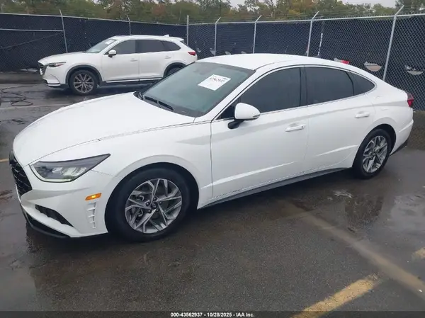 KMHL64JA8NA235172 2022 HYUNDAI SONATA - Image 2