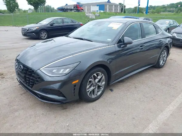 KMHL64JA8PA285945 2023 HYUNDAI SONATA - Image 2