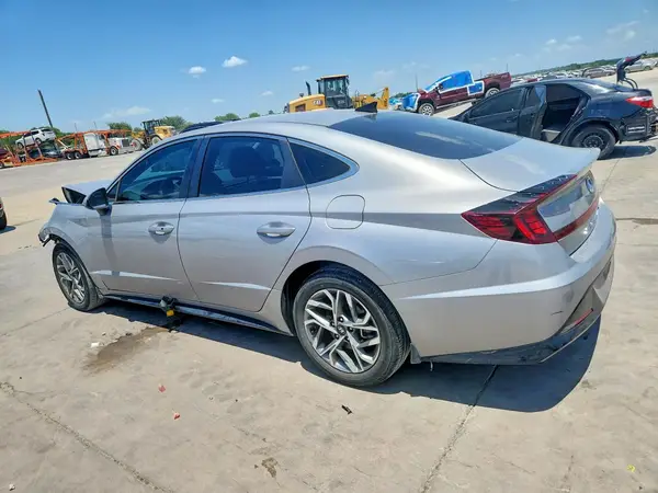 KMHL64JA8PA318717 2023 HYUNDAI SONATA - Image 2