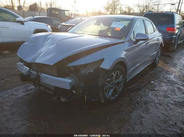 KMHL64JA9PA267745 2023 HYUNDAI SONATA - Image 2