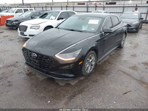 KMHL64JA9PA318242 2023 HYUNDAI SONATA - Image 2