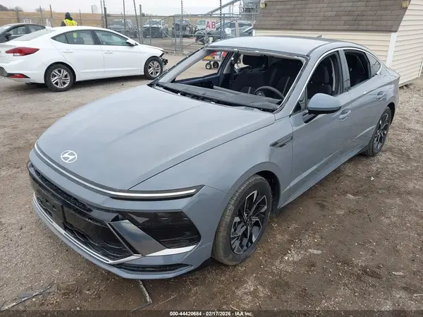 KMHL64JA9RA375558 2024 HYUNDAI SONATA - Image 2