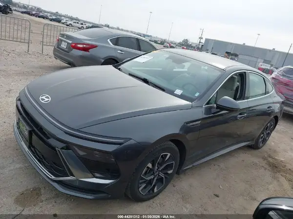 KMHL64JA9RA376306 2024 HYUNDAI SONATA - Image 2
