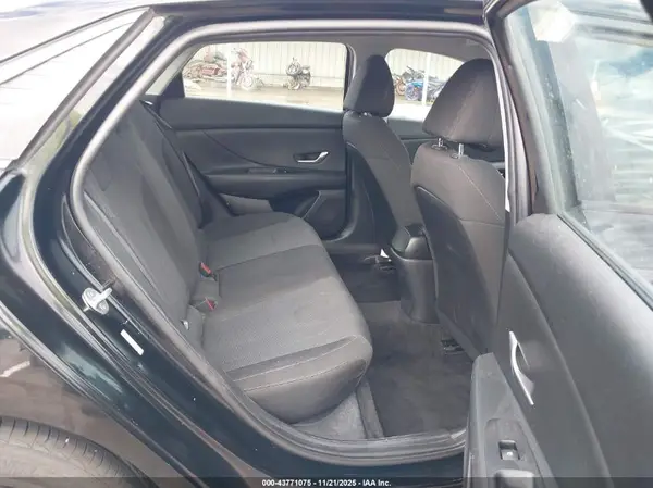 KMHLL4AG0MU073001 2021 HYUNDAI ELANTRA - Image 8