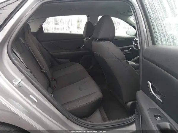 KMHLL4AG0NU350022 2022 HYUNDAI ELANTRA - Image 8