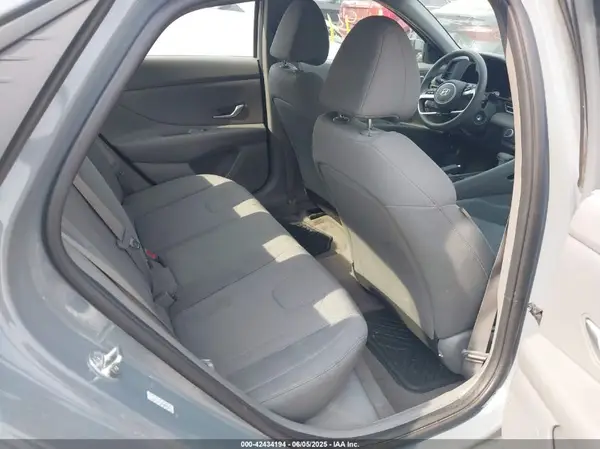 KMHLL4AG1NU264833 2022 HYUNDAI ELANTRA - Image 8