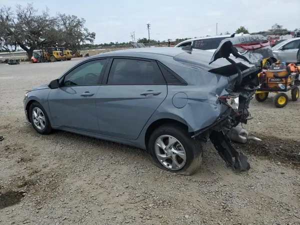 KMHLL4AG1NU327963 2022 HYUNDAI ELANTRA - Image 2