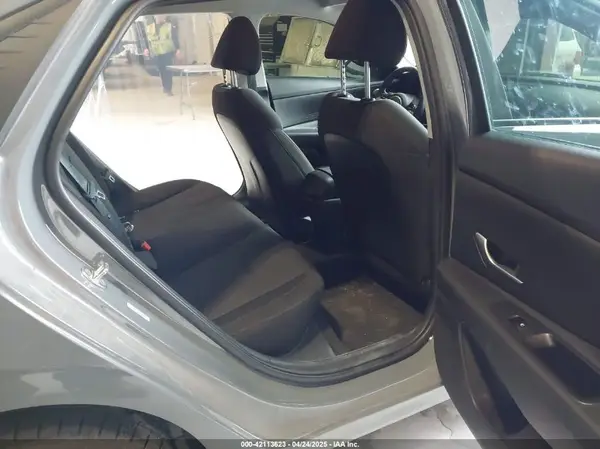 KMHLL4AG1NU368383 2022 HYUNDAI ELANTRA - Image 8