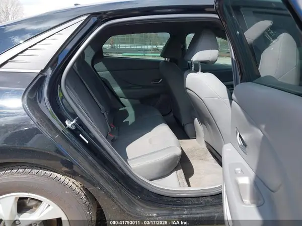 KMHLL4AG1PU531343 2023 HYUNDAI ELANTRA - Image 8