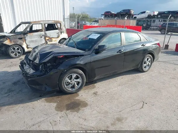 KMHLL4AG1PU578324 2023 HYUNDAI ELANTRA - Image 2