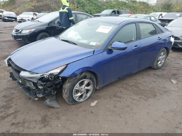 KMHLL4AG2MU071315 2021 HYUNDAI ELANTRA - Image 2