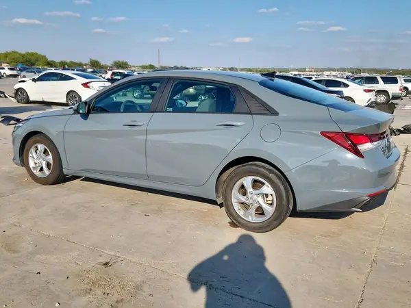 KMHLL4AG2NU343301 2022 HYUNDAI ELANTRA - Image 2