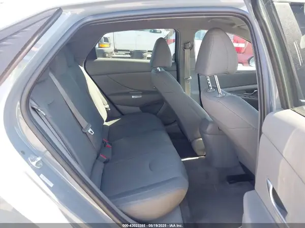 KMHLL4AG2PU433583 2023 HYUNDAI ELANTRA - Image 8