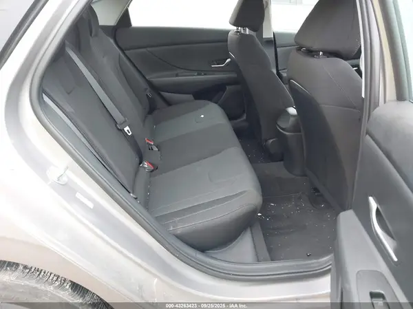 KMHLL4AG2PU550953 2023 HYUNDAI ELANTRA - Image 8