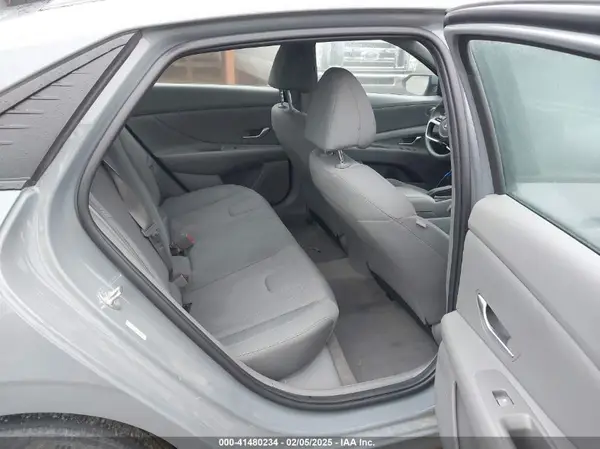 KMHLL4AG3NU351004 2022 HYUNDAI ELANTRA - Image 8