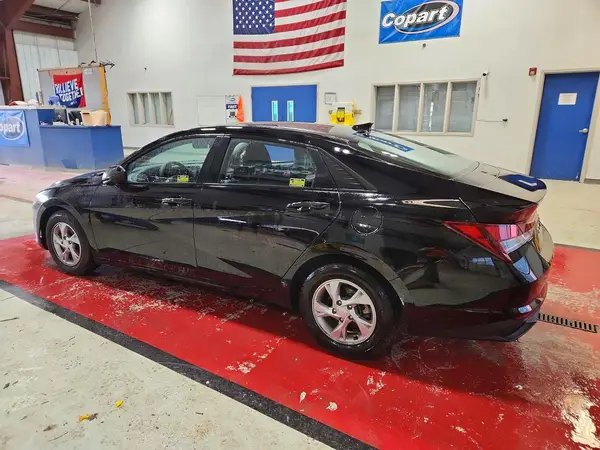 KMHLL4AG3PU379338 2023 HYUNDAI ELANTRA - Image 2