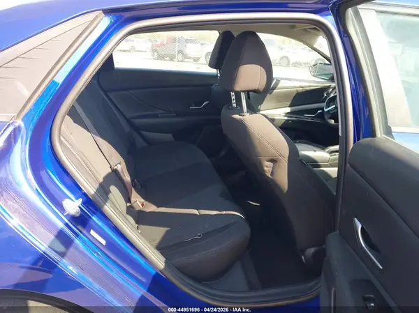 KMHLL4AG4MU180505 2021 HYUNDAI ELANTRA - Image 8