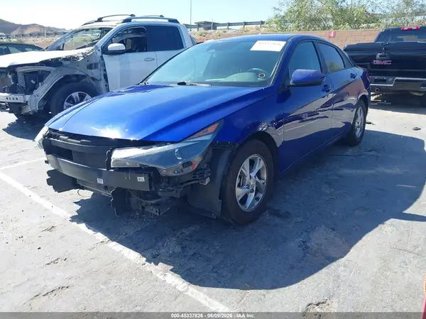KMHLL4AG4NU332753 2022 HYUNDAI ELANTRA - Image 2