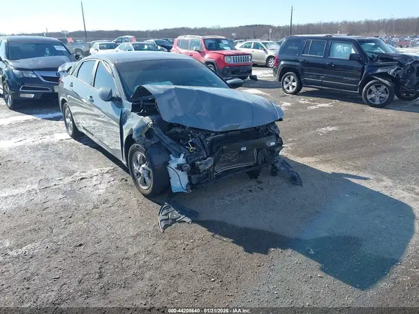 KMHLL4AG4NU335538 2022 HYUNDAI ELANTRA - Image 1