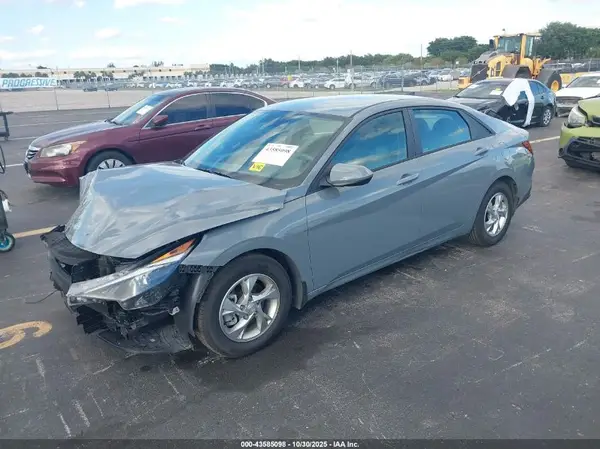 KMHLL4AG4NU338374 2022 HYUNDAI ELANTRA - Image 2