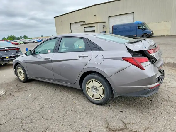 KMHLL4AG4NU348368 2022 HYUNDAI ELANTRA - Image 2