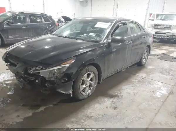 KMHLL4AG4PU596509 2023 HYUNDAI ELANTRA - Image 2