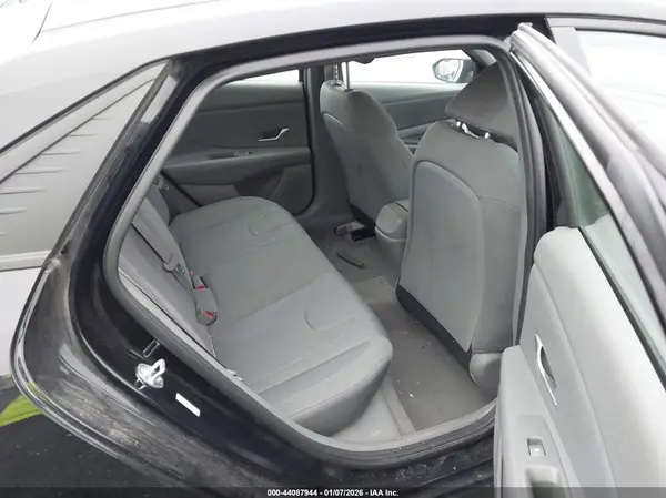 KMHLL4AG4PU605208 2023 HYUNDAI ELANTRA - Image 8