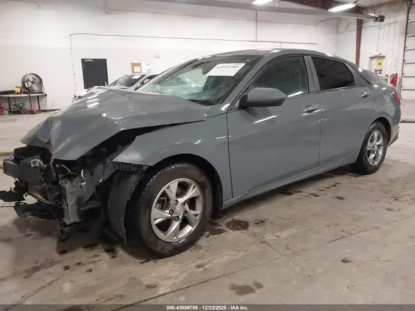 KMHLL4AG5MU159467 2021 HYUNDAI ELANTRA - Image 2
