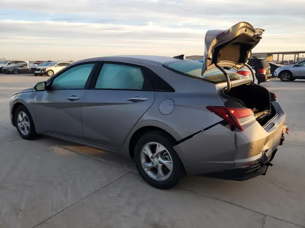 KMHLL4AG5NU317050 2022 HYUNDAI ELANTRA - Image 2
