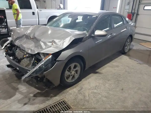KMHLL4AG5PU545942 2023 HYUNDAI ELANTRA - Image 2