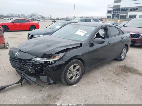 KMHLL4AG5PU585731 2023 HYUNDAI ELANTRA - Image 2