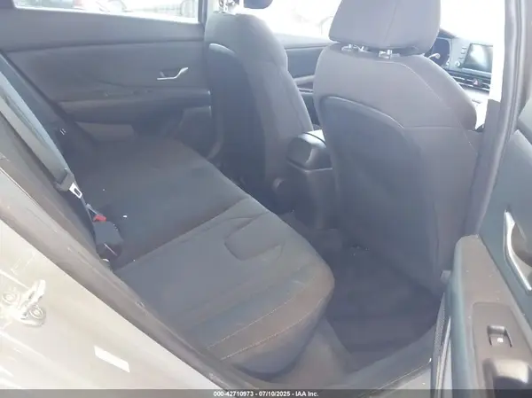 KMHLL4AG6MU071074 2021 HYUNDAI ELANTRA - Image 8