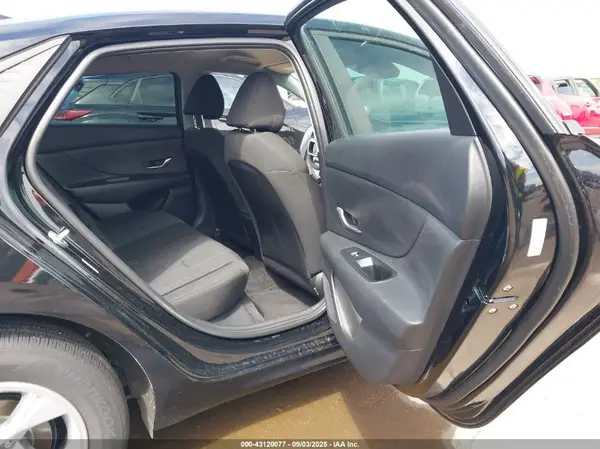 KMHLL4AG6PU548168 2023 HYUNDAI ELANTRA - Image 8